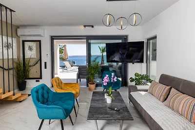 Villa Palazzo Maestral beachfront by Villas...