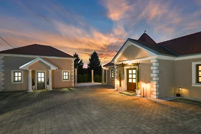 Dvori Perdedaj by Villas Guide