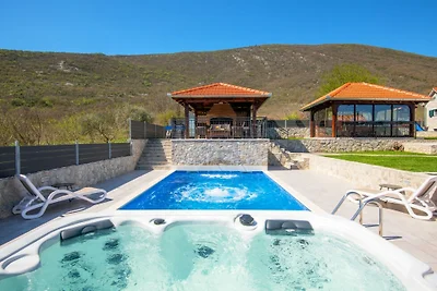 Villa Ivandvor in Split by Villas Guide