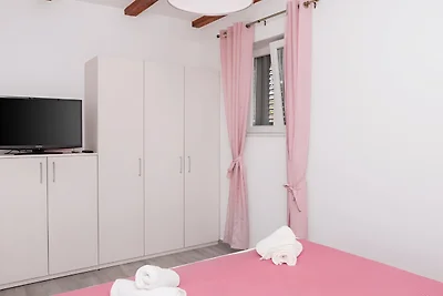 Holiday home Rozara by Villas Guide