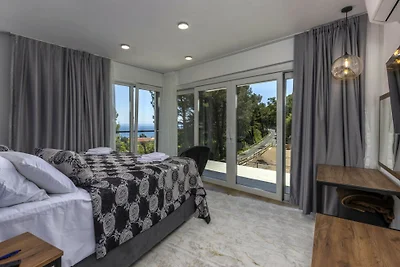 Villa Magica by Villas Guide