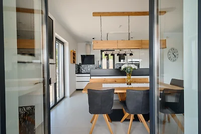 Villa B&U by Villas Guide