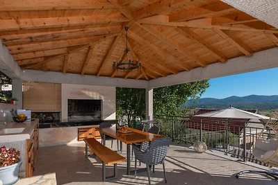 Villa Pave-Makarska by Villas Guide