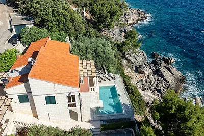 Villa Toma by Villas Guide