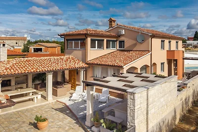 Apartman Damir 1 by Villas Guide