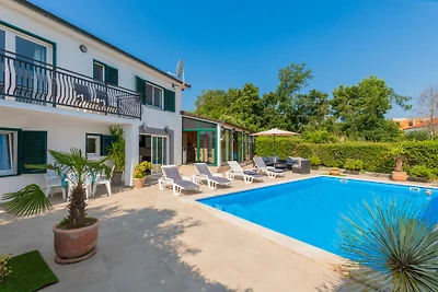 Villa Lara by Villas Guide