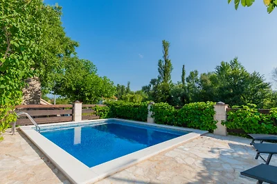 Villa Toni - Makarska by Villas Guide