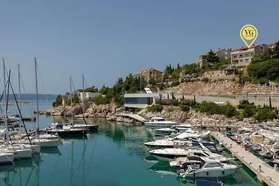 Apartman Vesna beachfront by Villas Guide