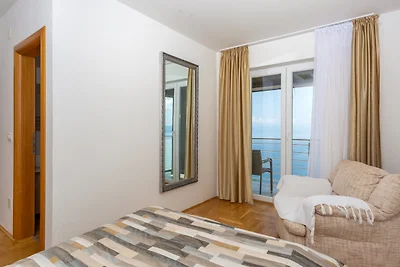 Apartman Zora 2 by Villas Guide