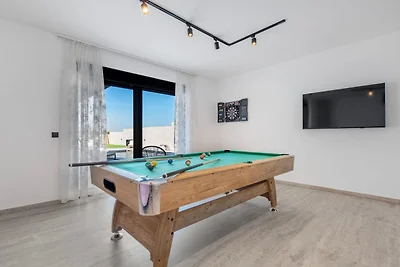 Villa Jollie by Villas Guide