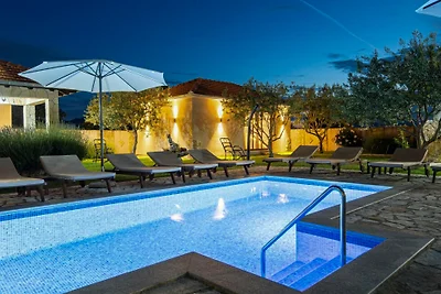 Villa Popovica Dvori by Villas Guide