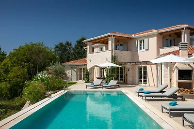 Villa Rapavel by Villas Guide