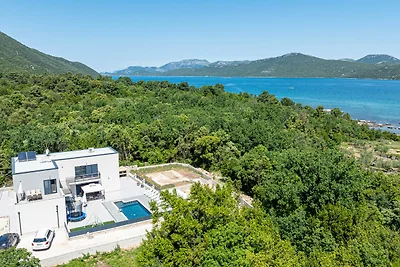 Villa Angela by Villas Guide