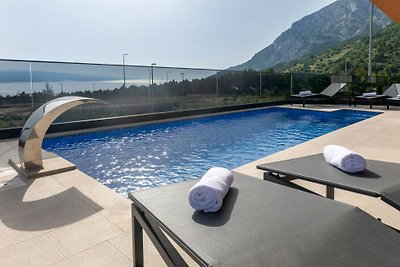 Beautiful Villa Sirius with view in Baska...