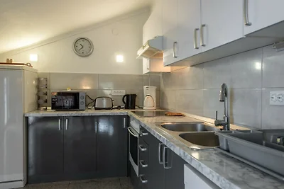 Apartman City View 3 by Villas Guide