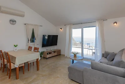 Villa Šestic-Makarska by Villas Guide