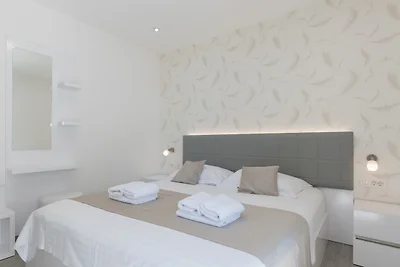 Apartman Mia 5 - Omiš by Villas Guide