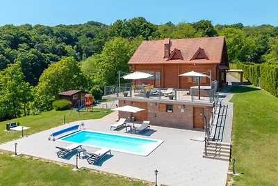 Villa Pine Log by Villas Guide