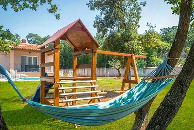 Villa Leona by Villas Guide