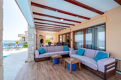 Villa Welcome by Villas Guide