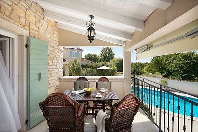 Rustic Villa Pietre d´Istria with pool in...