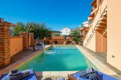 Luxury Villa Mer pool apartman by Villas...
