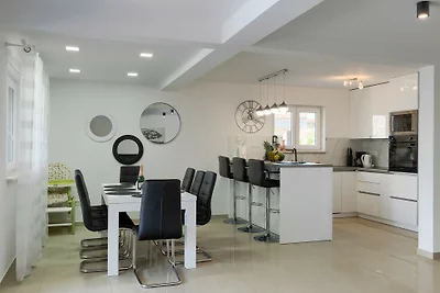 Villa La Perla by Villas Guide