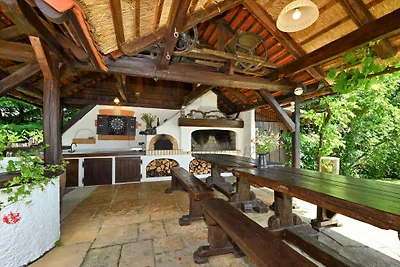 Oldwine House Ložnjak by Villas Guide