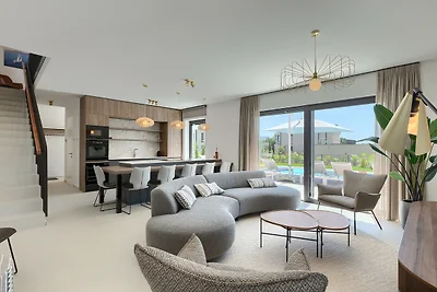 Villa Rosallianne by Villas Guide