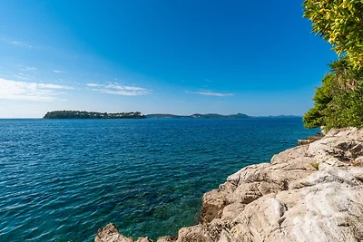 Beach house Lozica by Villas Guide