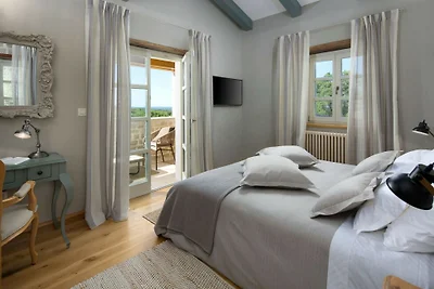 Villa Nevia by Villas Guide