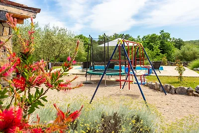 Villa Verde Oliva Residence by Villas Guide