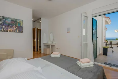 Villa Mandina - Makarska by Villas Guide