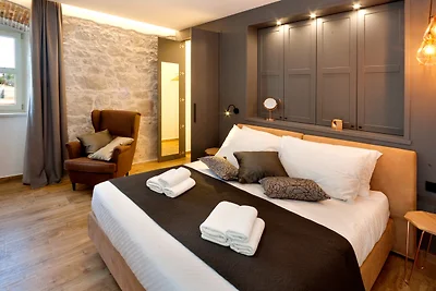 Villa Lori by Villas Guide