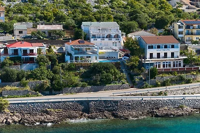 Apartman Arnia pool&beachfront by Villas...