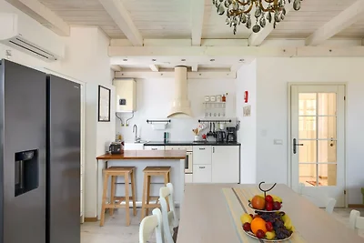 Villa GF25 by Villas Guide