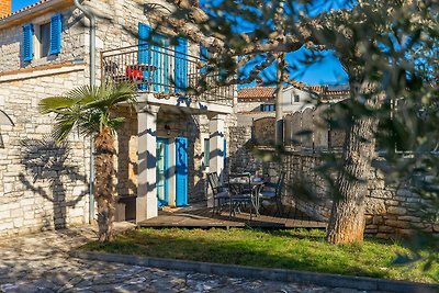 Rustic villa casa Nadalina with pool in...