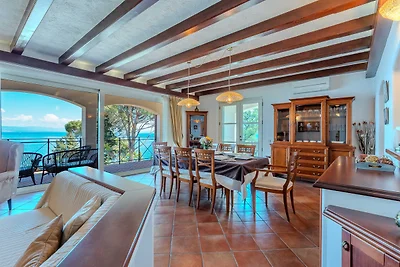 Villa Palazzo del mar Opatija by Villas Guide