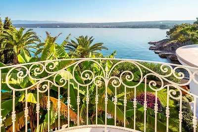 Villa Palace Clara Apartment 1 island Krk by...