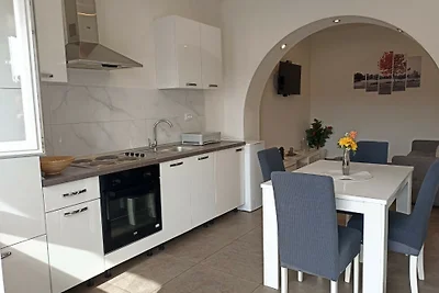 Apartman Grace 1 by Villas Guide