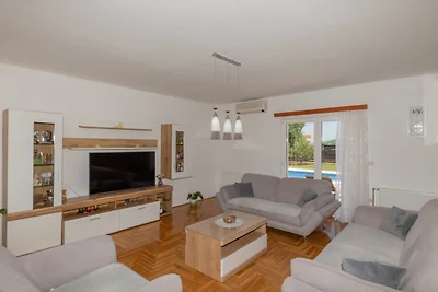 Villa Ivana-Makarska by Villas Guide