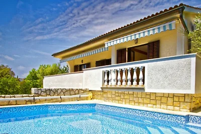 Holiday Home Villa Laura - Krk by Villas...