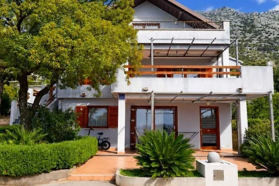 Apartment Paola 1 by Villas Guide