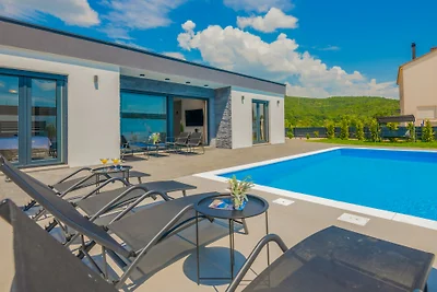Villa Kristina - Makarska by Villas Guide