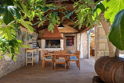 Villa Elizabeta by Villas Guide