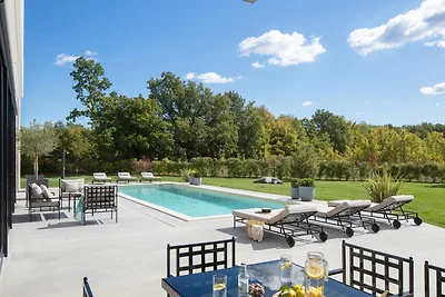 Villa Valens by Villas Guide