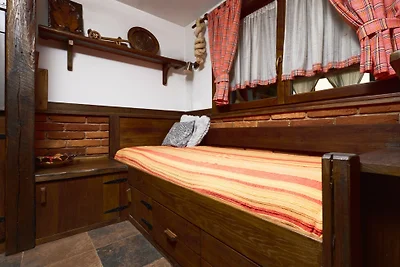 Holiday Home Blackrock Siscia by Villas Guide