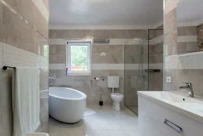 Apartman City View 2 by Villas Guide