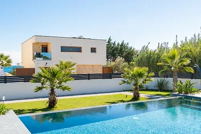 Suva Punta Elite by Villas Guide