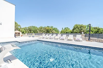 Villa Angela by Villas Guide